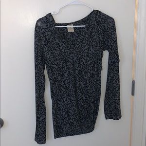 Long sleeve hooded shirt